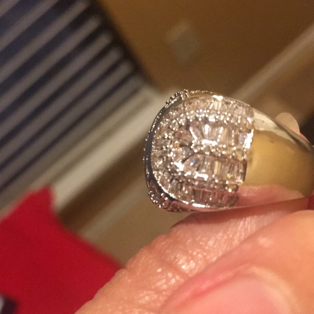 NWOT Stunning 🤩 925 sterling silver ring size 6 - Picture 4 of 8